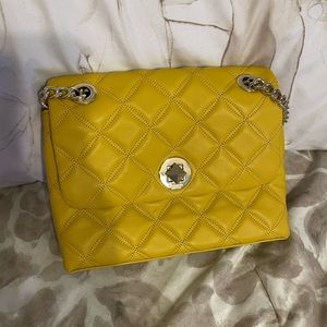 Kate spade purse, YELLOW. Adjustable chain for short style or crossbody